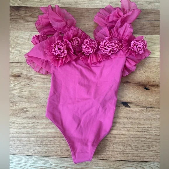 Free People Raspberry Pink Bodysuit with Rosettes - NWT - Picture 4 of 7